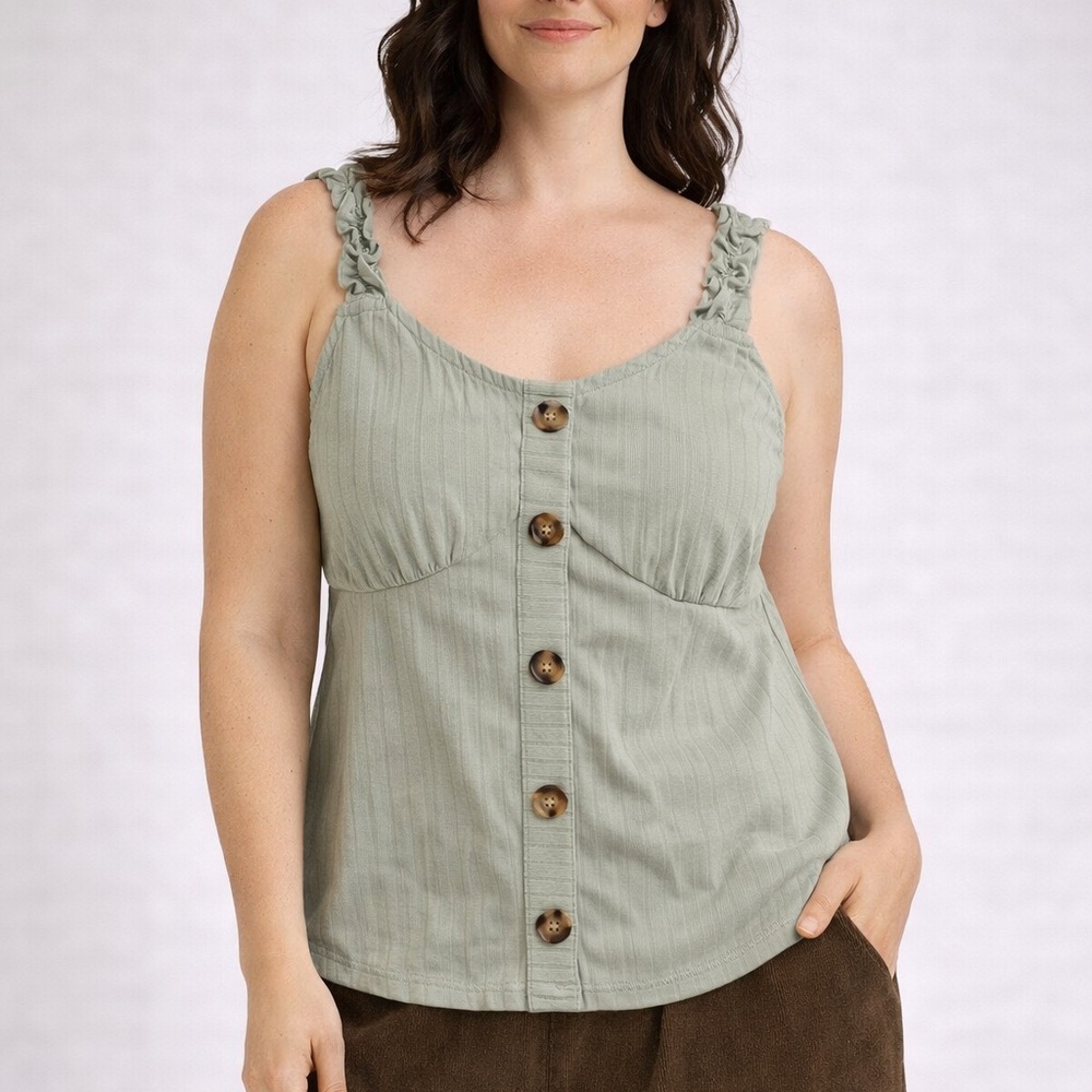 No Boundaries‎ Scoop Neck Button-Front Tank Top in Sage Green